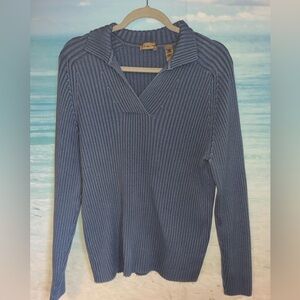 XL I.e. Blue ribbed v-neck Sweater